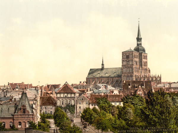 Stralsund, Innenstadt mit Nicolaikirche von 