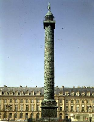 The Vendome Column, with bas-reliefs recording Napoleonic Campaigns of 1805-06, surmounted by the fi von 