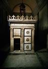 Tomb modelled on the Sanctuary of the Holy Sepulchre in the Rucellai Chapel, by Leon Battista Albert 19th