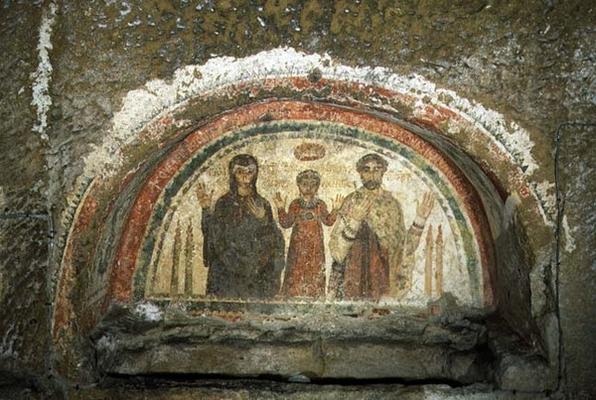 Tympanum depicting the family of the bishop Theotecnus, 5th-6th century AD (mosaic) von 
