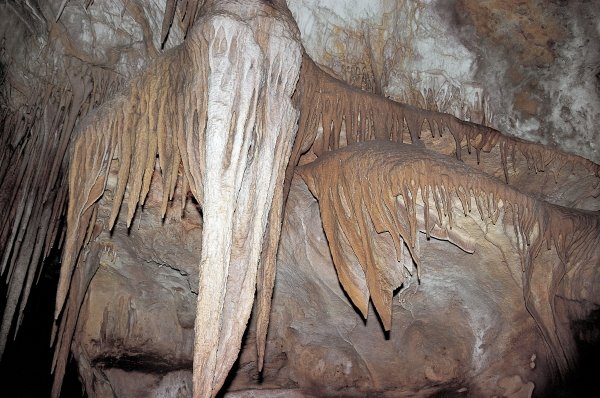 Vallorbe Cave, Near Lausanne (photo)  von 