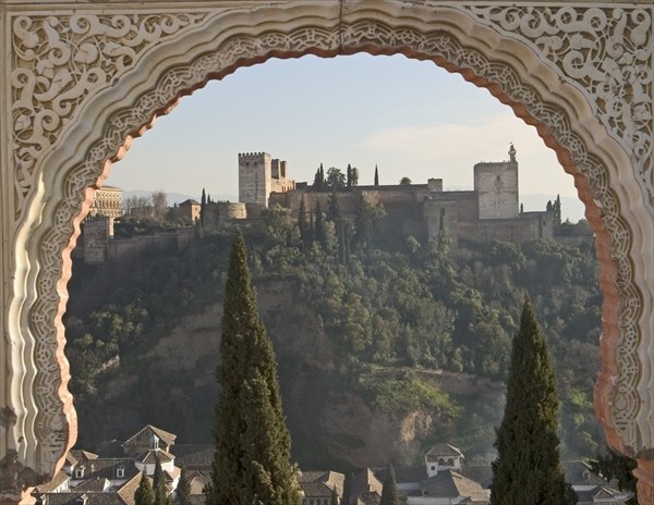 View across Albaicin to La Alhambra (photo)  von 