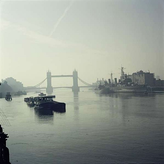 View along the River Thames, looking towards Tower Bridge von 