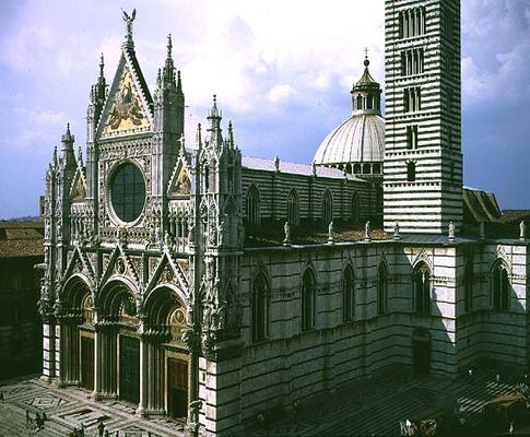 View of the exterior, the facade designed by Giovanni Pisano (lower part) and Giovanni di Cecco (upp von 