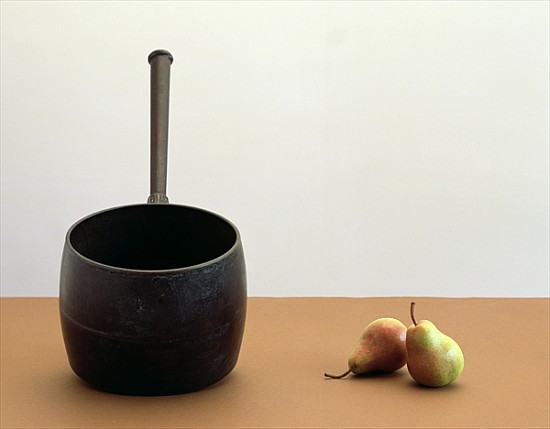 Pan & Two pears (after William Scott) 2005 (colour photo)  von Norman  Hollands