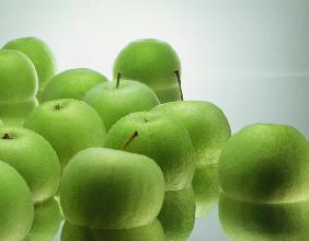 Floating apples, 1995 (colour photo) 