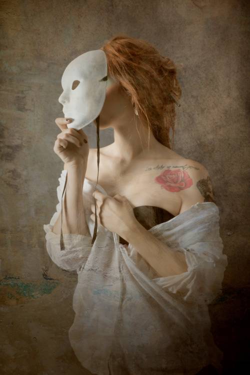 seeing through the mask von Olga Mest