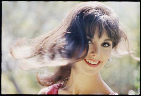 Marlo Thomas flinging her hair 1966