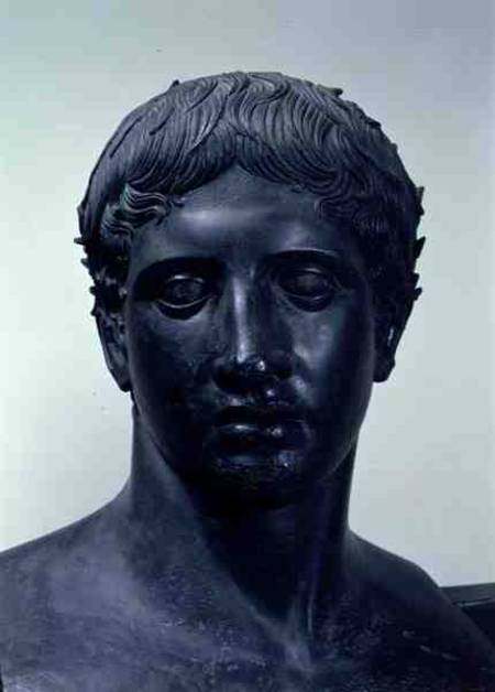 The Athenian Apollo, frontal view von Polykleitos
