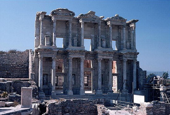 Celsus Library, built in AD 135 von Roman