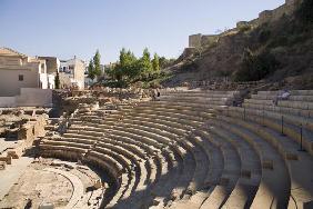 Ruins of the Roman Theatre (photo) 