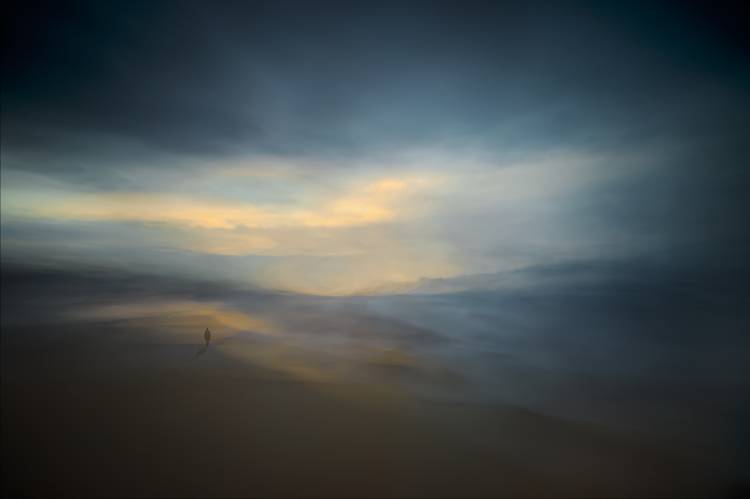 Walk along the edge of Nowhere von Santiago Pascual Buye