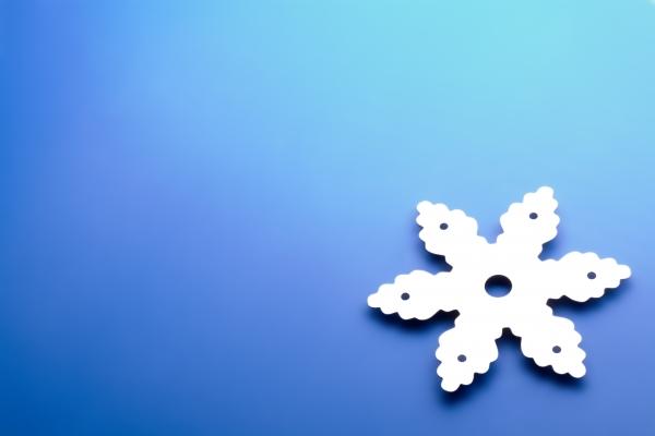 snowflake over blue von Sascha Burkard