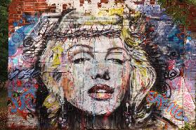 Marilyn Monroe with thorn crown and colored blood