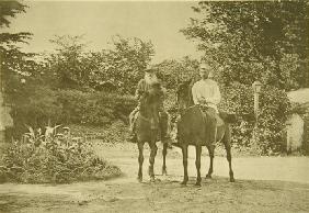 Lew Tolstoi mit dem Sohn Michail beim Reiten in Jasnaja Poljana 1900