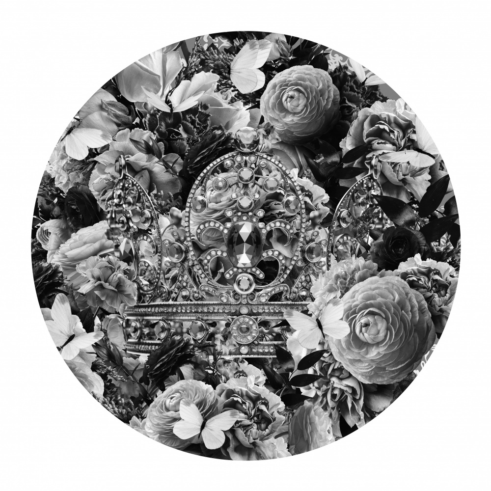 Paisley-Blüten und Krone in Schwarz und Weiß von Sue Skellern