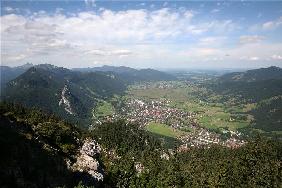 Bayern - Blick auf Oberammergau