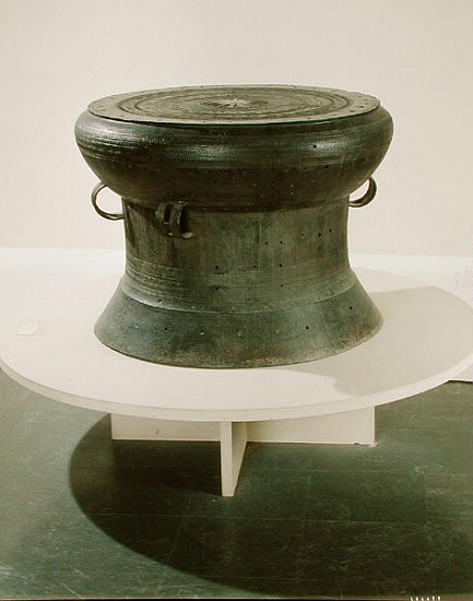 Drum, Dong Son style, 2nd-1st century BC (bronze) (see also 181009) von Vietnamese School