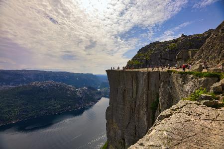 Majestätischer Blick auf die norwegische Landschaft,Pulpit Rock