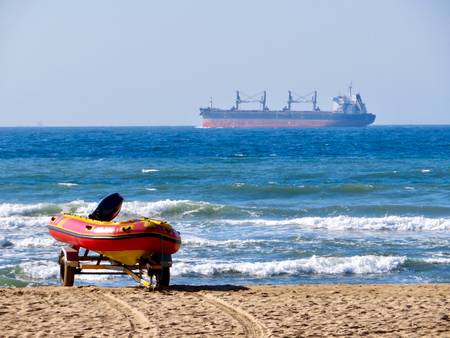 Schlauchboot am Strand 2018